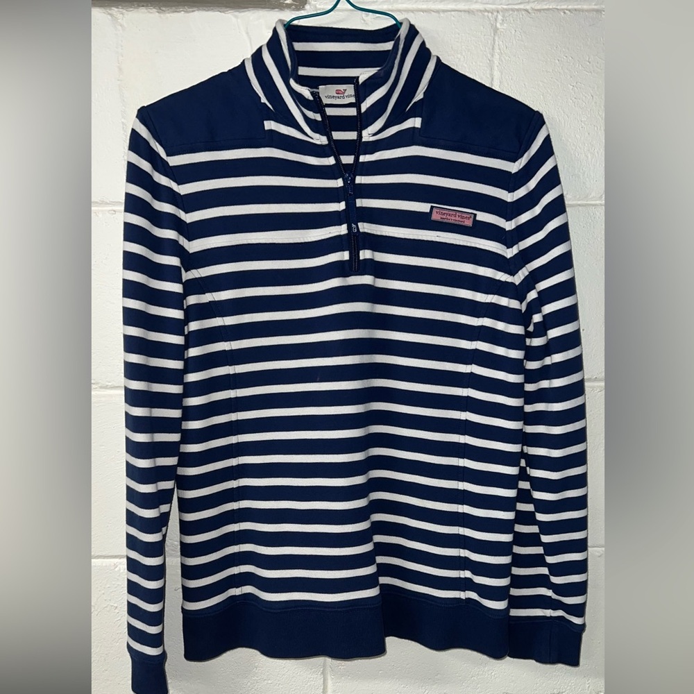 Vineyard Vines Women’s Navy Striped Sweater